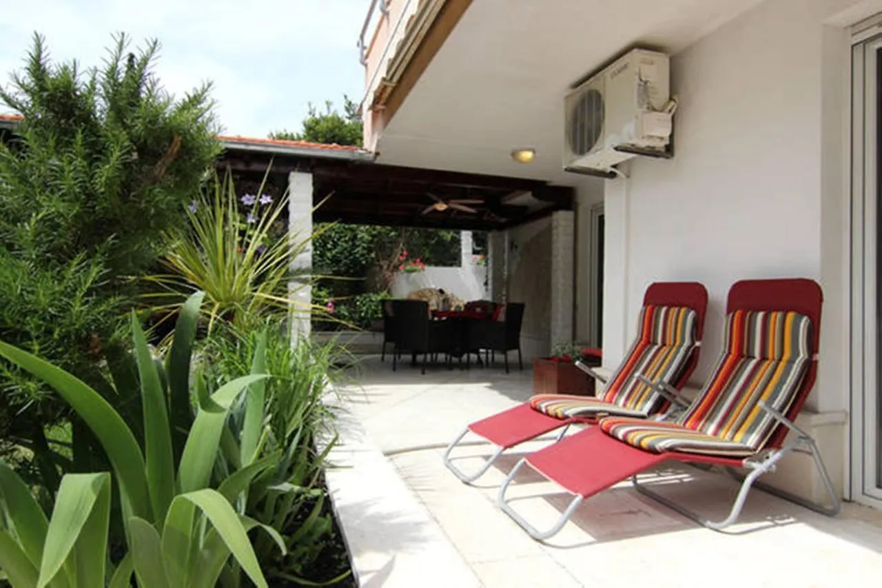 Duplex 3 Rooms Apartment With Garden And Garage Near To Beach Split